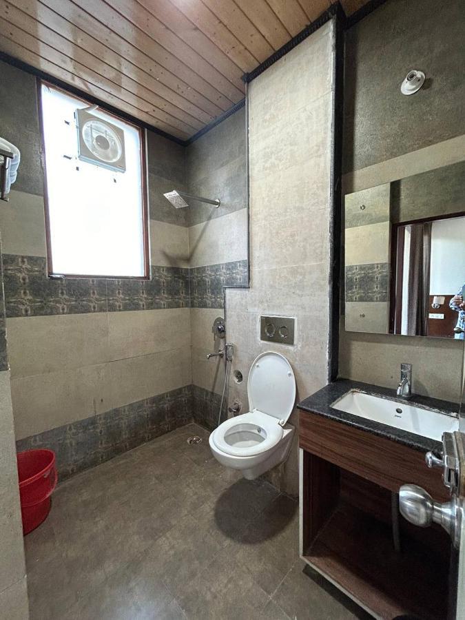 Hotel 7 Heavens Mussoorie Buitenkant foto