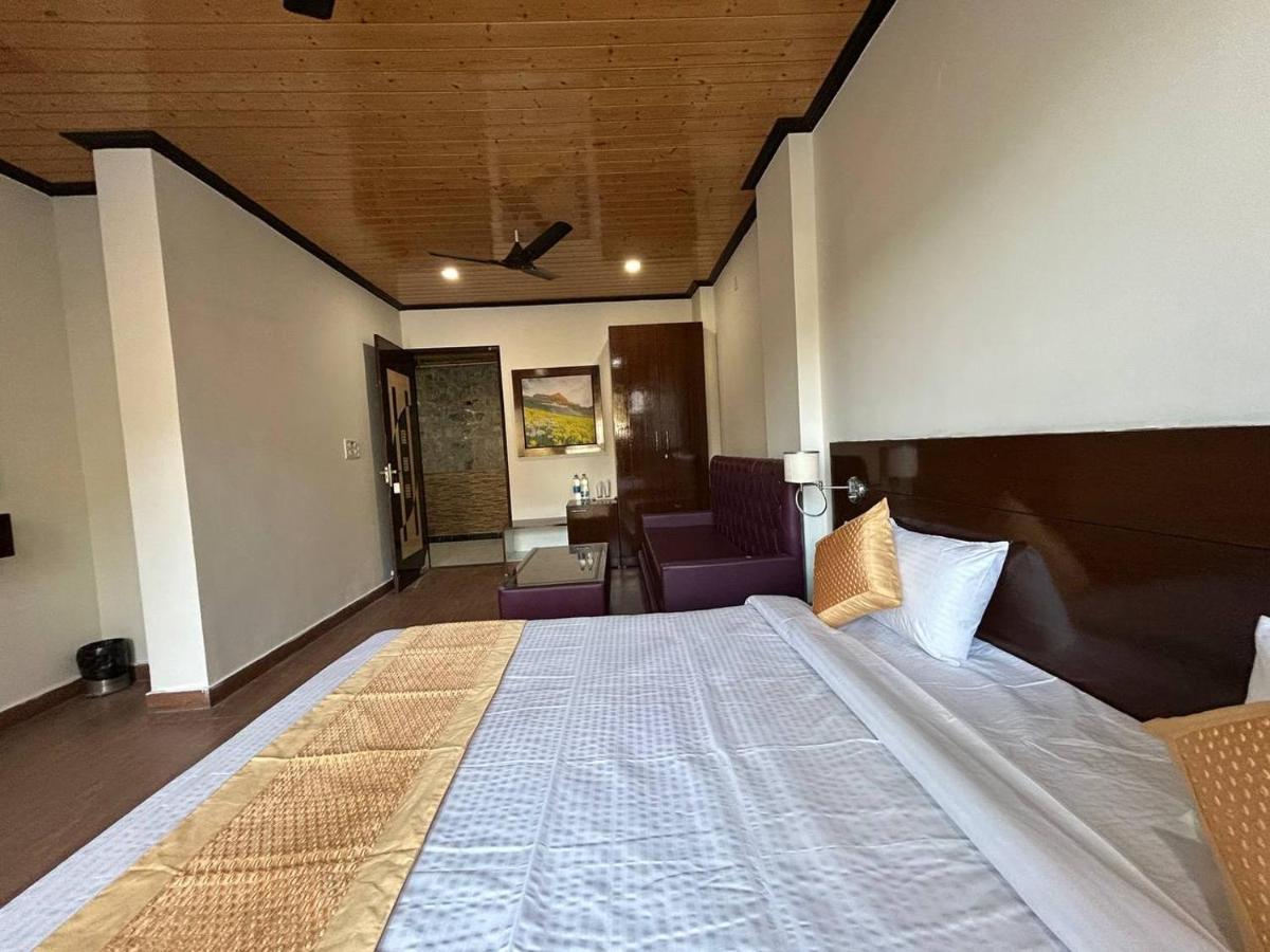 Hotel 7 Heavens Mussoorie Buitenkant foto